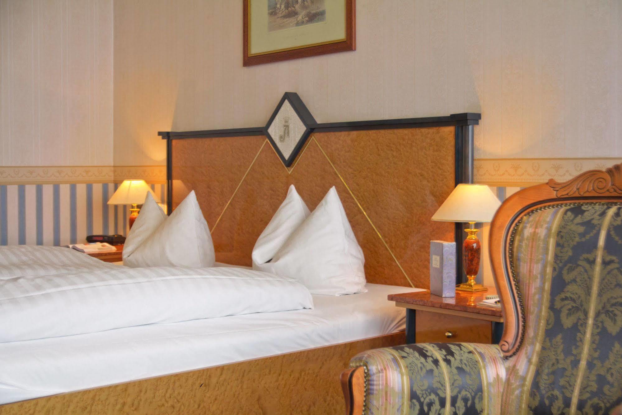 Seetelhotel Strandhotel Atlantic Heringsdorf  Bagian luar foto